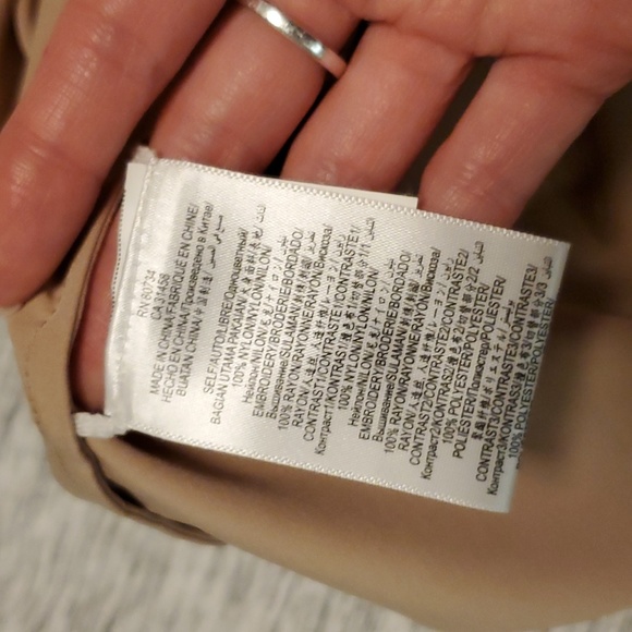 BCBG Nude Black Lace Dress 02 - Picture 6 of 7